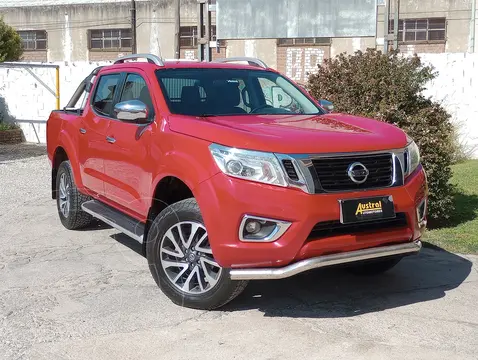 Nissan Frontier LE 4x2 2.3 TDi usado (2018) color Rojo financiado en cuotas(anticipo $14.000.000)