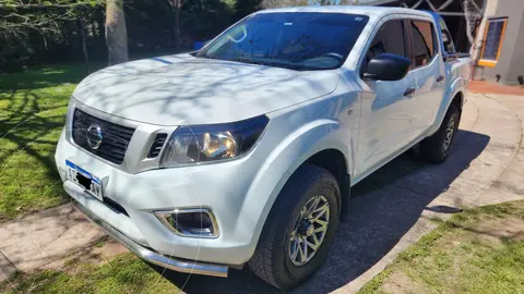 Nissan Frontier S 4x2 2.3 TDi usado (2019) color Blanco precio $25.900.000