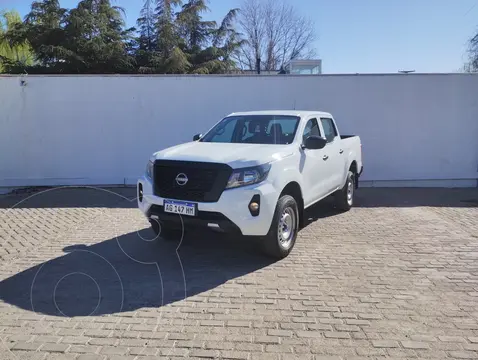 Nissan Frontier PICK-UP FRONTIER 2.3 DC 4X4 S usado (2023) color Blanco precio $34.505.000