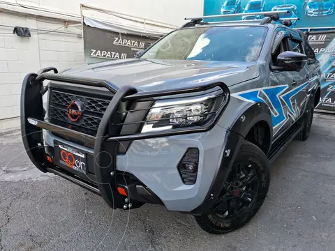 Nissan Frontier  Pro 4X 4x4 Aut usado (2024) color Gris financiado en mensualidades(enganche $186,662 mensualidades desde $14,274)