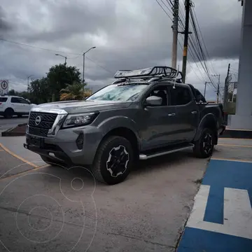 Nissan Frontier  LE Aut Platinum usado (2025) color Gris financiado en mensualidades(enganche $216,215 mensualidades desde $14,526)