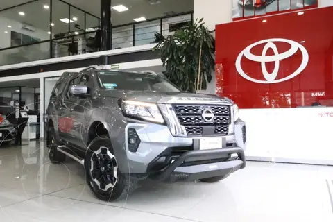 Nissan Frontier  LE Aut Platinum usado (2023) color Gris Oscuro financiado en mensualidades(enganche $246,202 mensualidades desde $10,577)