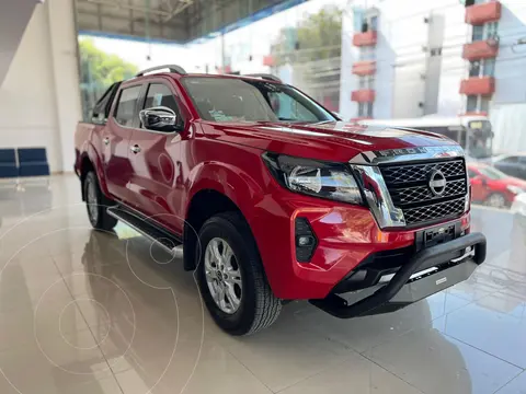 Nissan Frontier  LE usado (2023) color Rojo precio $559,000