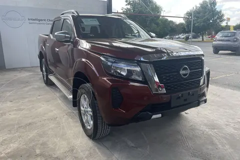 Nissan Frontier  LE usado (2024) color Naranja financiado en mensualidades(enganche $225,395 mensualidades desde $10,756)