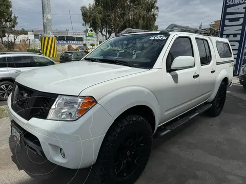 Nissan Frontier  Pro 4X 4x4 Aut usado (2018) color Blanco precio $498,000