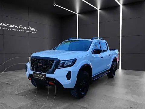 Nissan Frontier  Pro 4X 4x4 Aut usado (2022) color Blanco financiado en mensualidades(enganche $118,720 mensualidades desde $13,533)