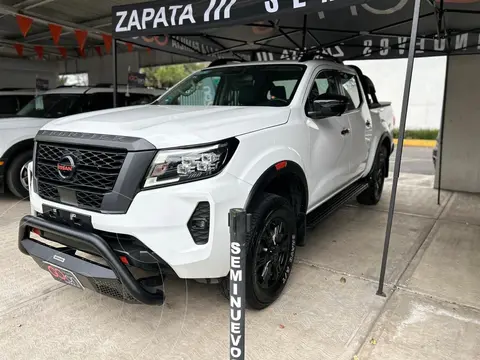 Nissan Frontier  Pro 4X 4x4 Aut usado (2022) color Blanco financiado en mensualidades(enganche $177,125 mensualidades desde $13,545)