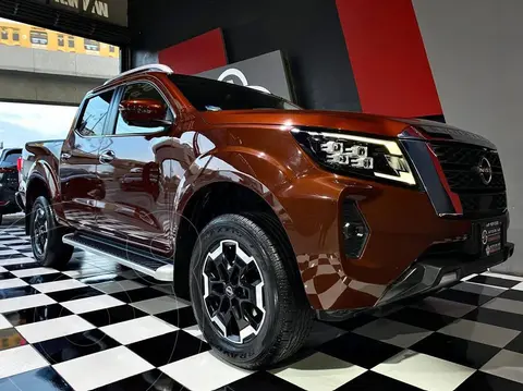 Nissan Frontier  LE Aut Platinum usado (2023) color Naranja precio $569,000