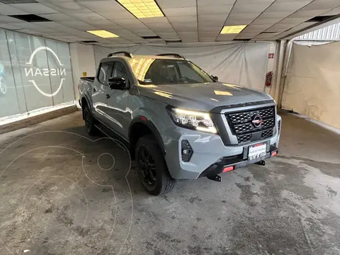 foto Nissan Frontier  Pro 4X 4x4 Aut usado (2023) color Gris precio $589,800