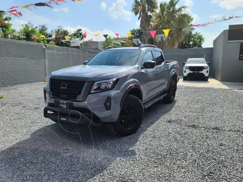Nissan Frontier  Pro 4X 4x4 Aut usado (2021) color Gris precio $549,900