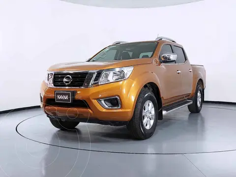 Nissan Frontier  LE 2.4L usado (2020) color Naranja precio $480,999