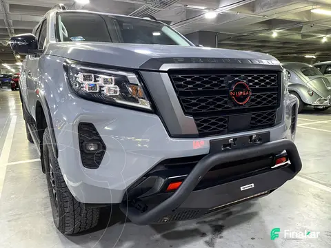 Nissan Frontier  Pro 4X 4x4 Aut usado (2023) color Gris precio $618,000