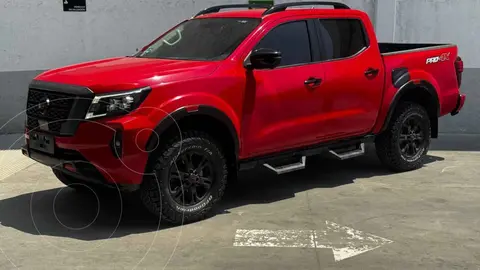 Nissan Frontier Pro 4X 4x4 Aut usado (2023) color Rojo precio $659,000