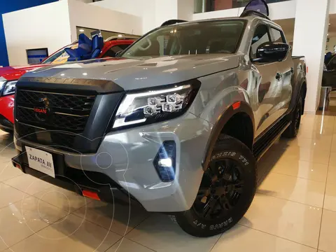 Nissan Frontier  Pro 4X 4x4 Aut usado (2021) color Gris financiado en mensualidades(enganche $181,250 mensualidades desde $17,724)