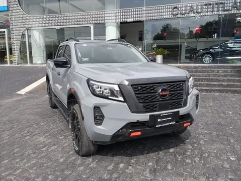 Nissan Frontier  Pro 4X 4x4 Aut usado (2021) color Gris precio $488,000