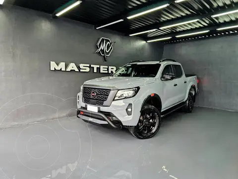Nissan Frontier  Pro 4X 4x4 Aut usado (2024) color Gris precio $689,000