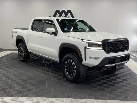 Nissan Frontier  Pro 4X 4x4 Aut usado (2022) color Blanco precio $734,999