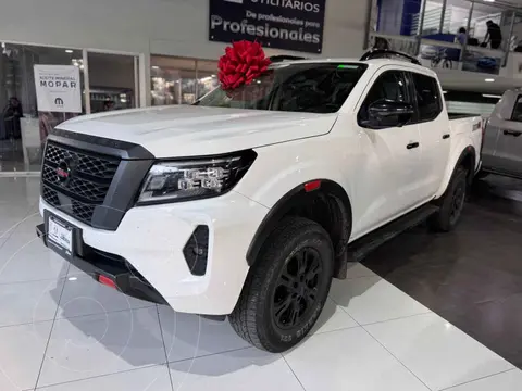 Nissan Frontier  Pro 4X 4x4 Aut usado (2021) color Blanco financiado en mensualidades(enganche $149,874 mensualidades desde $11,466)