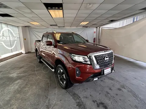 Nissan Frontier  LE Aut Platinum usado (2023) color naranja oscuro financiado en mensualidades(enganche $233,996 mensualidades desde $10,211)