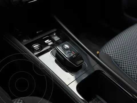 Nissan Kicks Play E-Power Advance usado (2025) color Azul precio $462,510