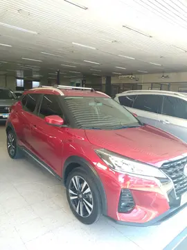 Nissan Kicks Advance CVT usado (2022) color Rojo precio $30.500.000
