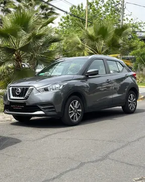 Nissan Kicks 1.6L Sense MT usado (2018) color Gris Metalico precio $9.990.000