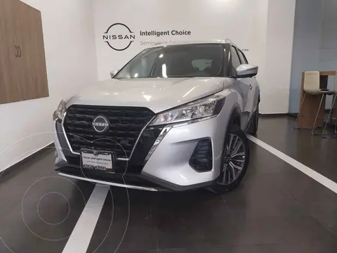 Nissan Kicks Exclusive Aut usado (2023) color Plata financiado en mensualidades(enganche $86,900 mensualidades desde $8,573)