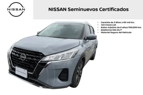 Nissan Kicks Advance Aut usado (2024) color Gris precio $380,000