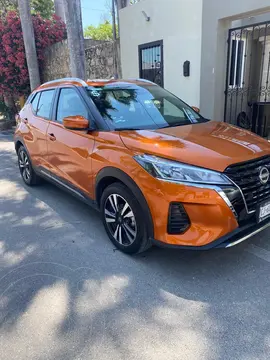 Nissan Kicks Advance usado (2022) color Naranja precio $350,000