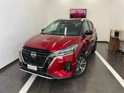 Nissan Kicks Platinum Aut usado (2023) color Rojo financiado en mensualidades(enganche $77,000 mensualidades desde $7,596)
