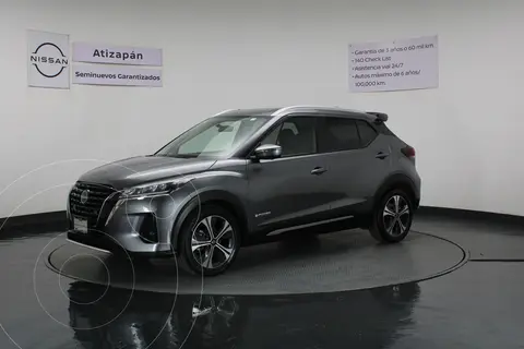 Nissan Kicks Exclusive Aut usado (2024) color Gris precio $430,000