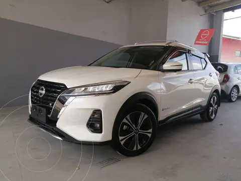 Nissan Kicks Platinum usado (2025) color Blanco precio $545,000