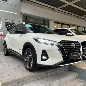 Nissan Kicks Platinum Aut usado (2023) color Blanco Perla precio $455,000