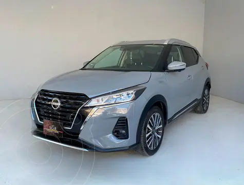 Nissan Kicks Exclusive Aut usado (2024) color Gris Oscuro precio $334,000