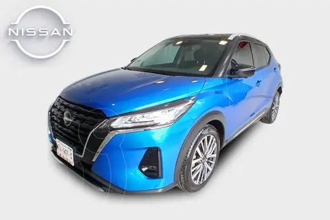 Nissan Kicks Platinum Bi-tono Aut usado (2024) color Azul precio $434,000