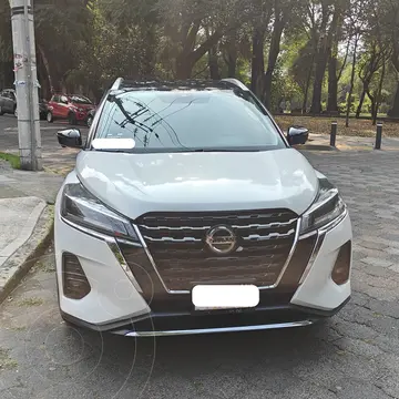 Nissan Kicks Platinum Bi-tono Aut usado (2021) color Blanco Perla precio $333,500