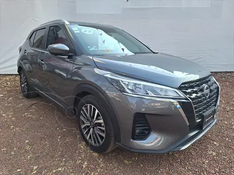 Nissan Kicks Exclusive Aut usado (2022) color Gris precio $359,000