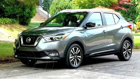 Nissan Kicks Exclusive Aut usado (2017) color Gris Oxford precio $240,000