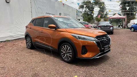 Nissan Kicks Platinum Aut usado (2023) color Naranja precio $379,000