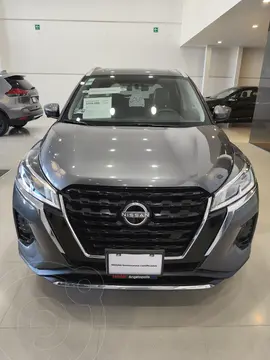 Nissan Kicks Exclusive Aut usado (2023) color Gris Oxford precio $355,000
