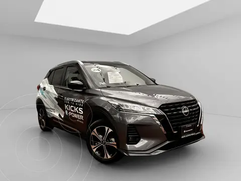 Nissan Kicks Platinum Aut usado (2024) color Gris precio $485,900