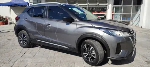 Nissan Kicks Advance usado (2024) color Gris Oxford financiado en mensualidades(enganche $105,056 mensualidades desde $8,870)