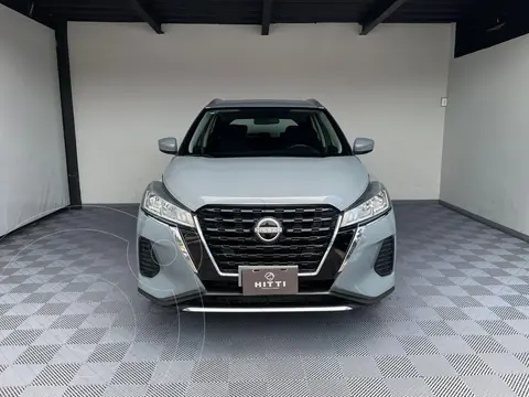Nissan Kicks Advance usado (2023) color Gris precio $328,000
