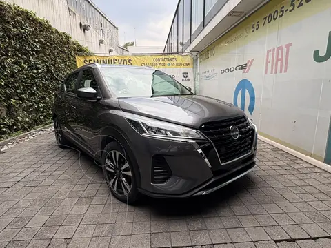 Nissan Kicks Advance usado (2023) color Gris precio $355,000