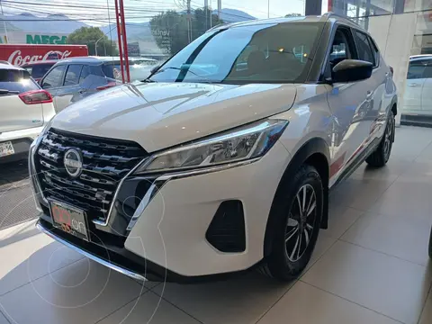 Nissan Kicks Advance usado (2024) color Blanco precio $365,000