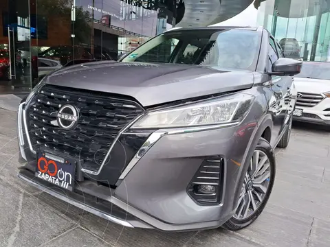 Nissan Kicks Exclusive Aut usado (2023) color Gris financiado en mensualidades(enganche $119,900 mensualidades desde $9,169)