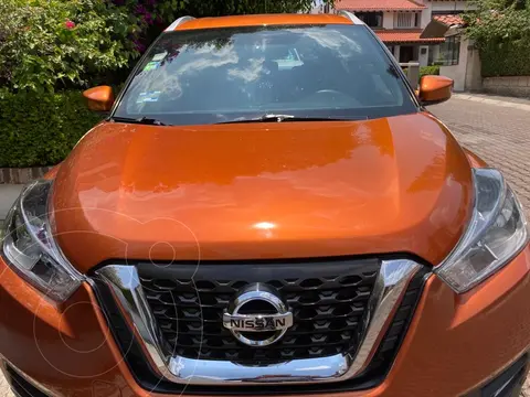 Nissan Kicks Bitono Aut usado (2018) color Naranja precio $283,000