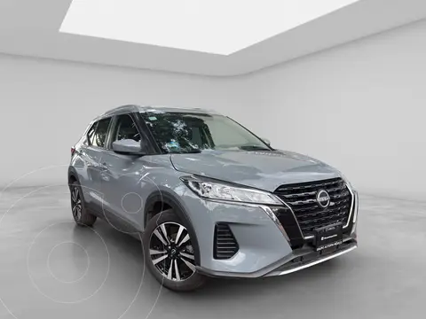 Nissan Kicks Advance Aut usado (2024) color Gris precio $349,000