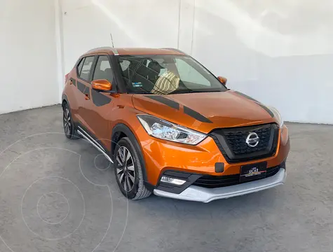 Nissan Kicks Exclusive Aut usado (2017) color Naranja precio $239,000