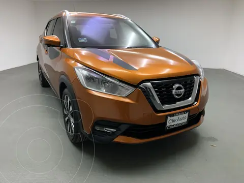 Nissan Kicks Exclusive Aut usado (2018) color Naranja precio $335,000